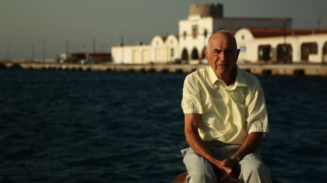 Un'immagine del film "Il viaggio più lungo" di R. Gabbai sulla deportazione degli ebrei di Rodi