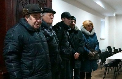Alcuni membri della Comunità ebraica di Lugansk (fonte: sito web JTA)