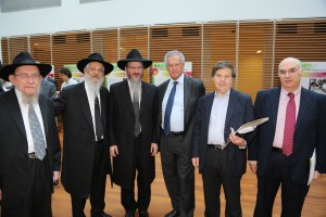 Rav-Moshe-LAzar-Rav-Avraham-Hazan-Rav-Berel-Lazar-Ing.-Roberto-Jarach-Milo-Hasbani-Alfonso-Sassun