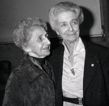 Da sinistra, Paola Rita Levi Montalcini insieme alla sorella Rita 