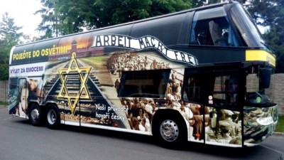 autobus-viaggio-auschwitz