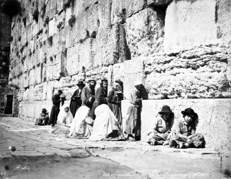 Jews_at_Western_Wall_by_Felix_Bonfils,_1870s