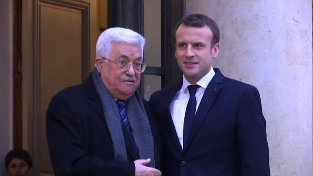 Mahmoud Abbas con Emmanuel Macron