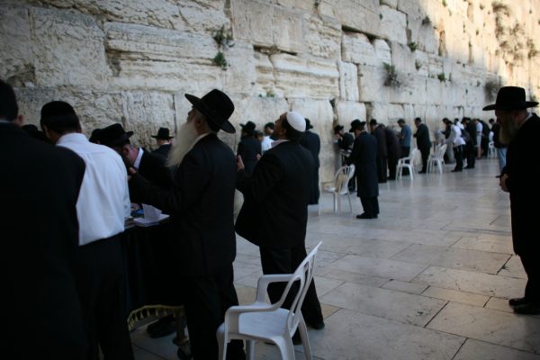 Haredim al Muro del Pianto