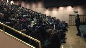 La sala del cinema Gloria piena per l'evento dell'Hashomer Hatzair