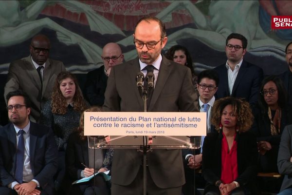 Il primo ministro francese Edouard Philippe presenta il piano 2018-2020 contro il razzismo e l'antisemitismo
