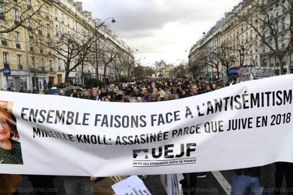 la marcia contro l'antisemitismo in memoria di Mireille Knoll