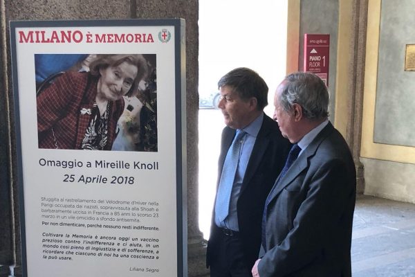 Il totem dedicato a Mireille Knoll a Palazzo Reale