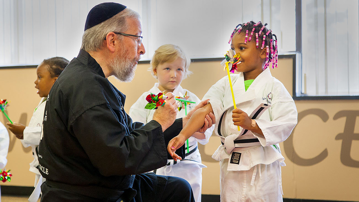Rabbi G, fondatore di Kids Kicking Cancer