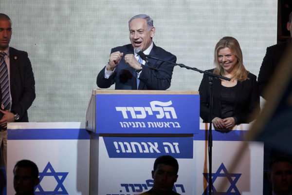 Beniamin Netanyahu a un comizio del Likud