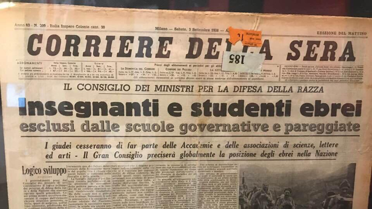 Il Corriere della Sera del 3 settembre 1938 che comunica l'espulsione dalle scuole degli ebrei