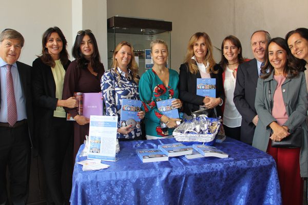 Le donen della WD del Keren Hayesod presentano il libro 'Di cucina in cuicna'