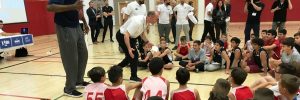 La star Nba Mutombo all'inaugurazione del centro sportivo più grande del Medioriente