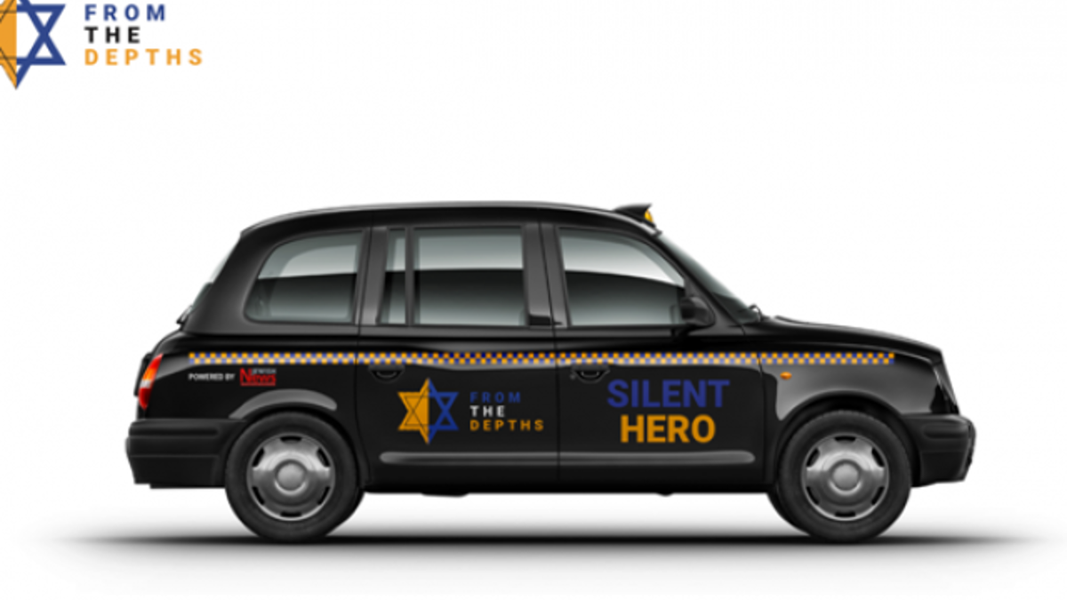 Un taxi donato a Londra a un'organizzazione polacca