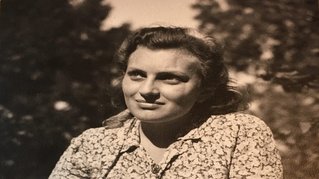 1942 Fuga Dal Ghetto Storia Di Anna La Coraggiosa Mosaico