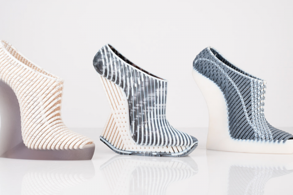 Scarpe in 3d della designer israeliana Danit Goldtsein alla Design Week 2019 di Milano