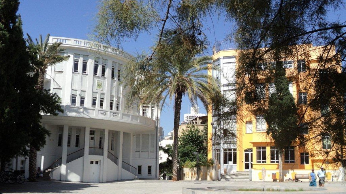 Bialik Square a Tel Aviv in stile Bauhaus