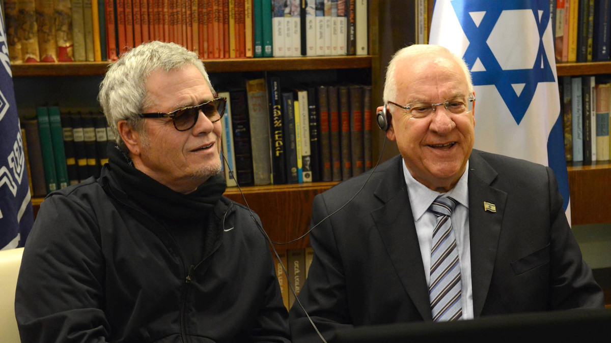 Reuven Rivlin e il cantante Shlomo Artzi, protagonista della musica israeliana