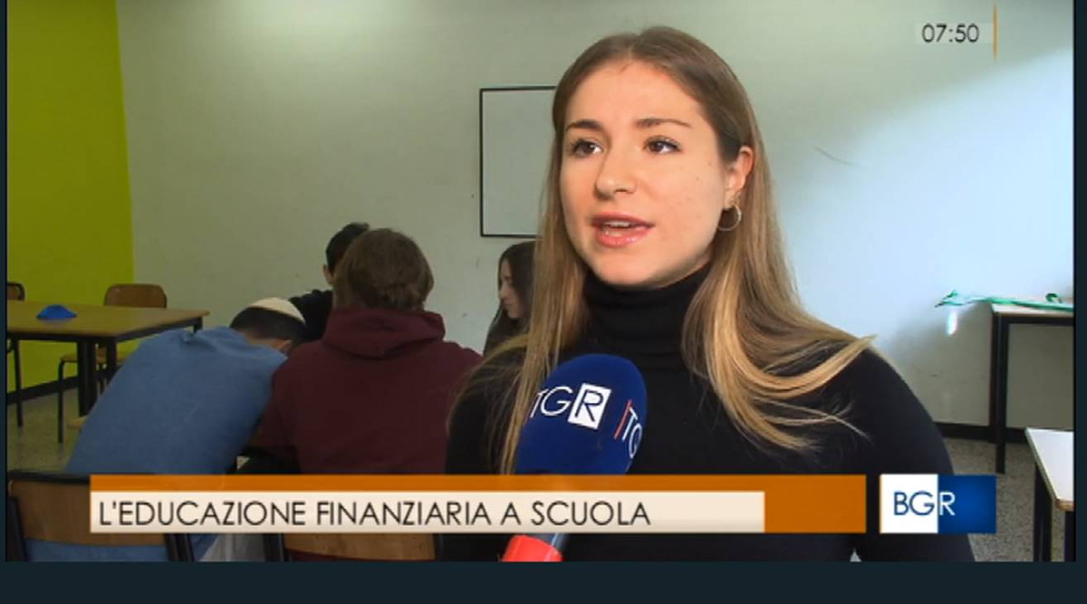 una ragazza della scuola ebraica intervistata su Rai 3