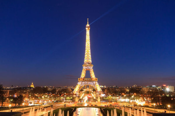 la Tour Eiffel a Parigi