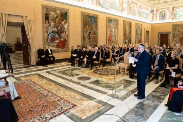 Papa Francesco in udienza con una delegazione del Simon Wiesenthal Center
