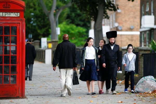 Una famiglia ebraica ortodossa a Londra