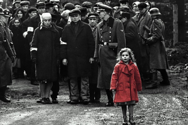 La scena della bambina con il cappotto rosso di Schindler's List