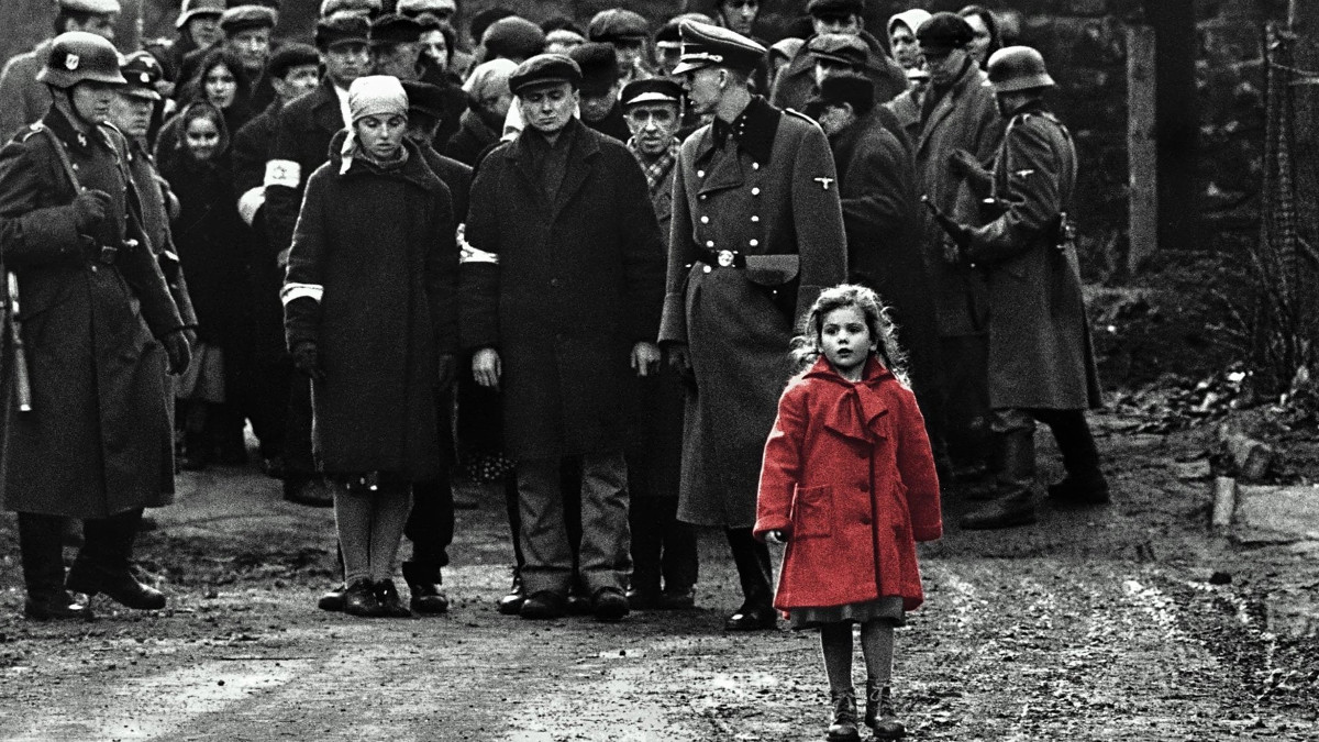La scena della bambina con il cappotto rosso di Schindler's List
