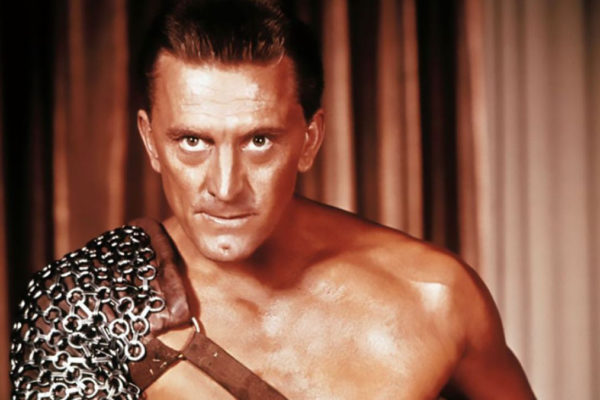 L'attore Kirk Douglas nel film Spartacus