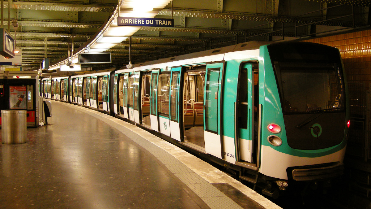 Metropolitana a Parigi