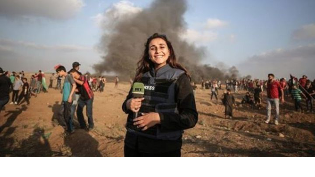 Hind Khoudary, l'impiegata di Amnesty International che ha segnalato a Hamas la videochat fra pacifisti gazawi e israeliani