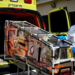 Un'ambulanza con paziente covi-19 in Israele