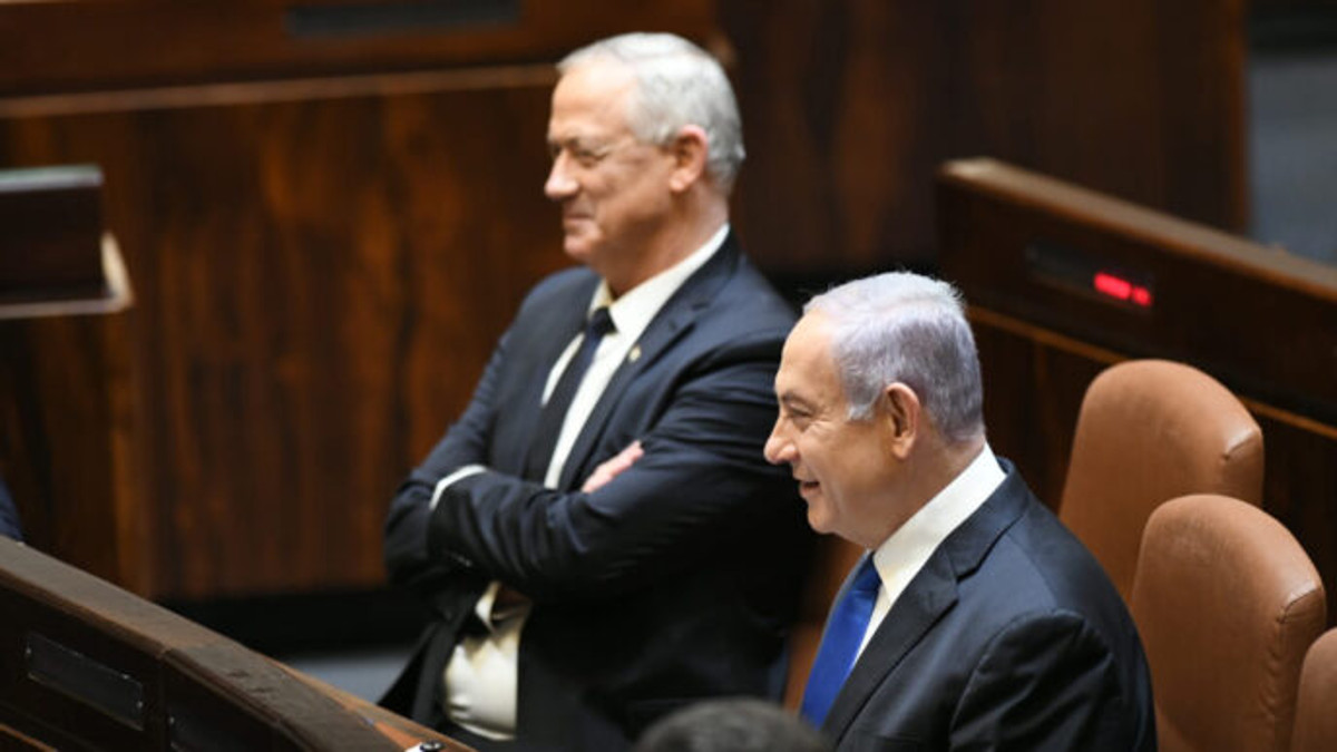 Beniamin Netanyahu e Benny Gantz durante l'annuncio dle nuovo governo israeliano