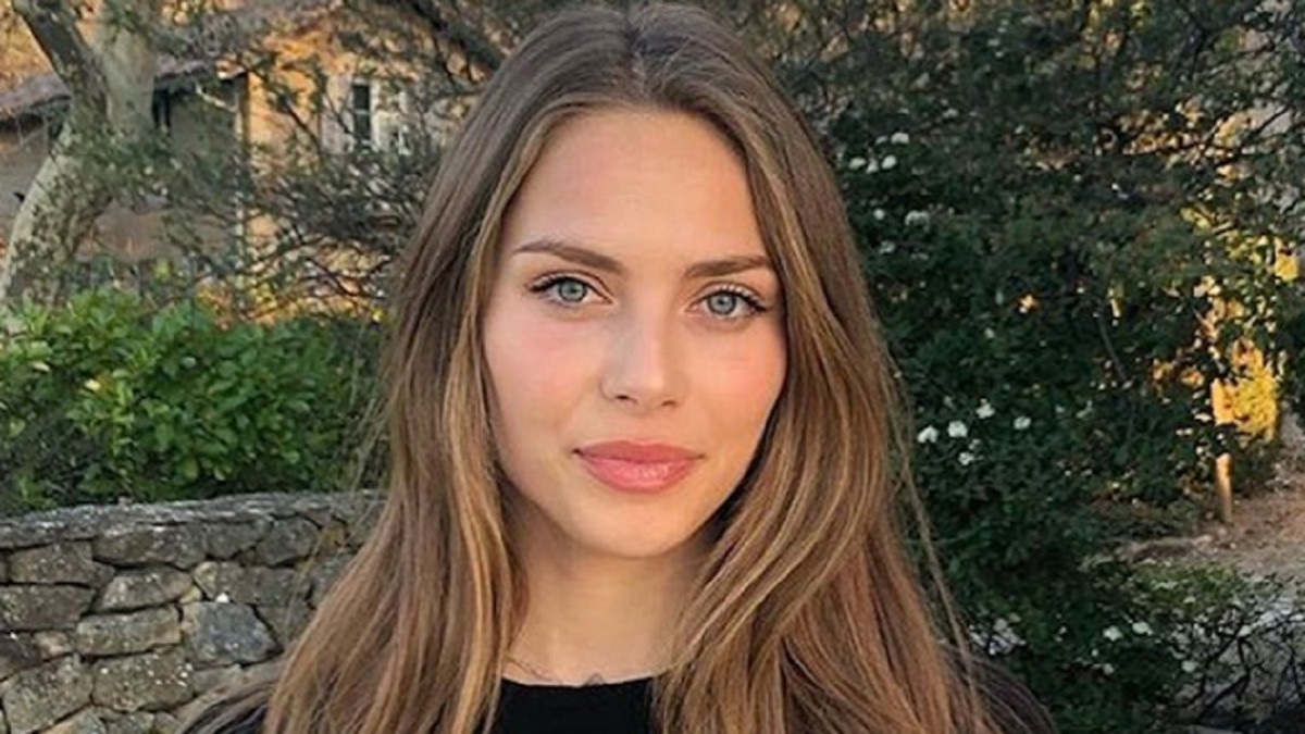 April Benayoun, la Miss in Francia insultata per le sue origini israeliane