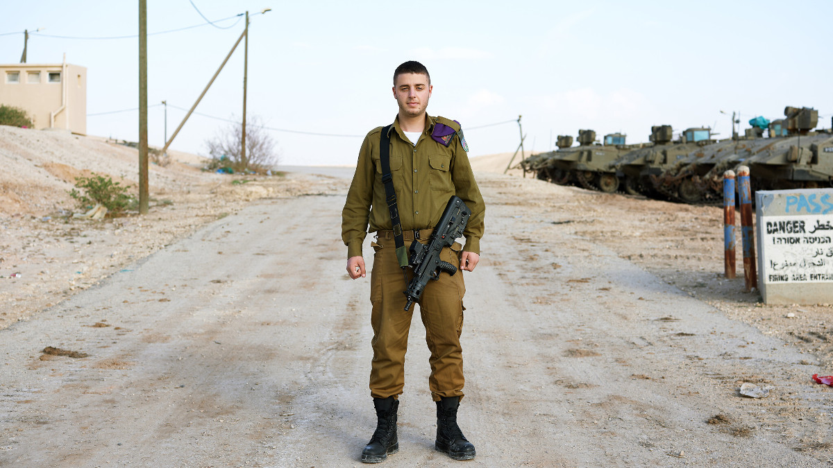 L'italiano Samuel Capelluto nel progetto fotografico sui soldati israeliani soli