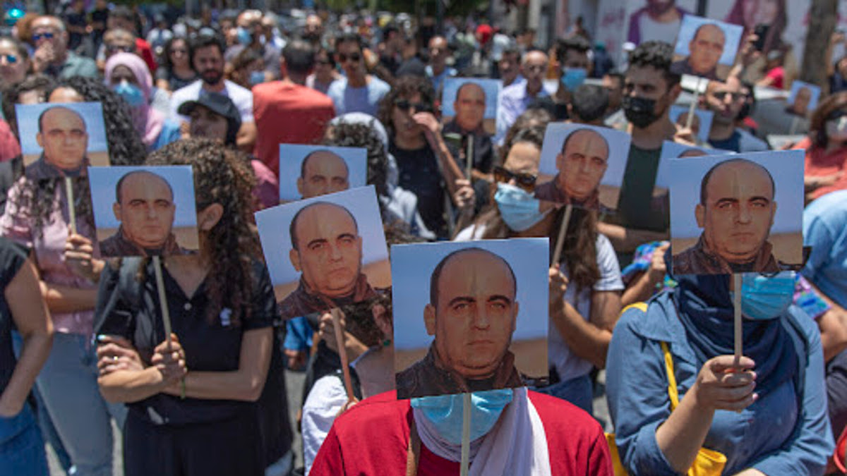 Proteste contro la ANP per la morte di Nizar Banat (foto Asia News)