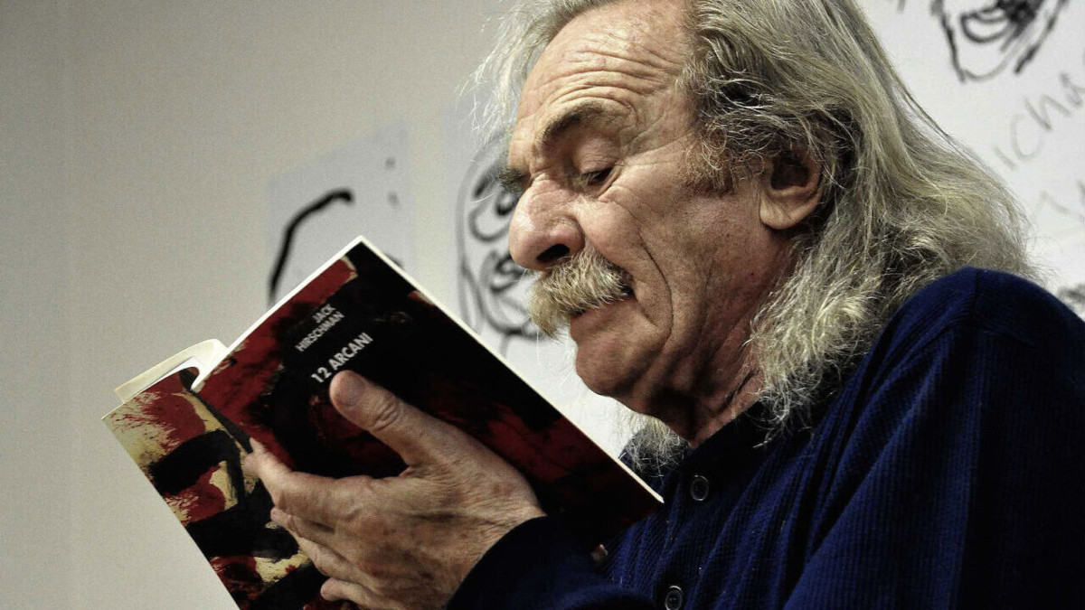 Il poeta Jack Hirschmann