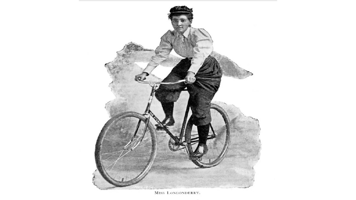 Annie Londoderry fece il giro del mondo per 15 mesi in bici