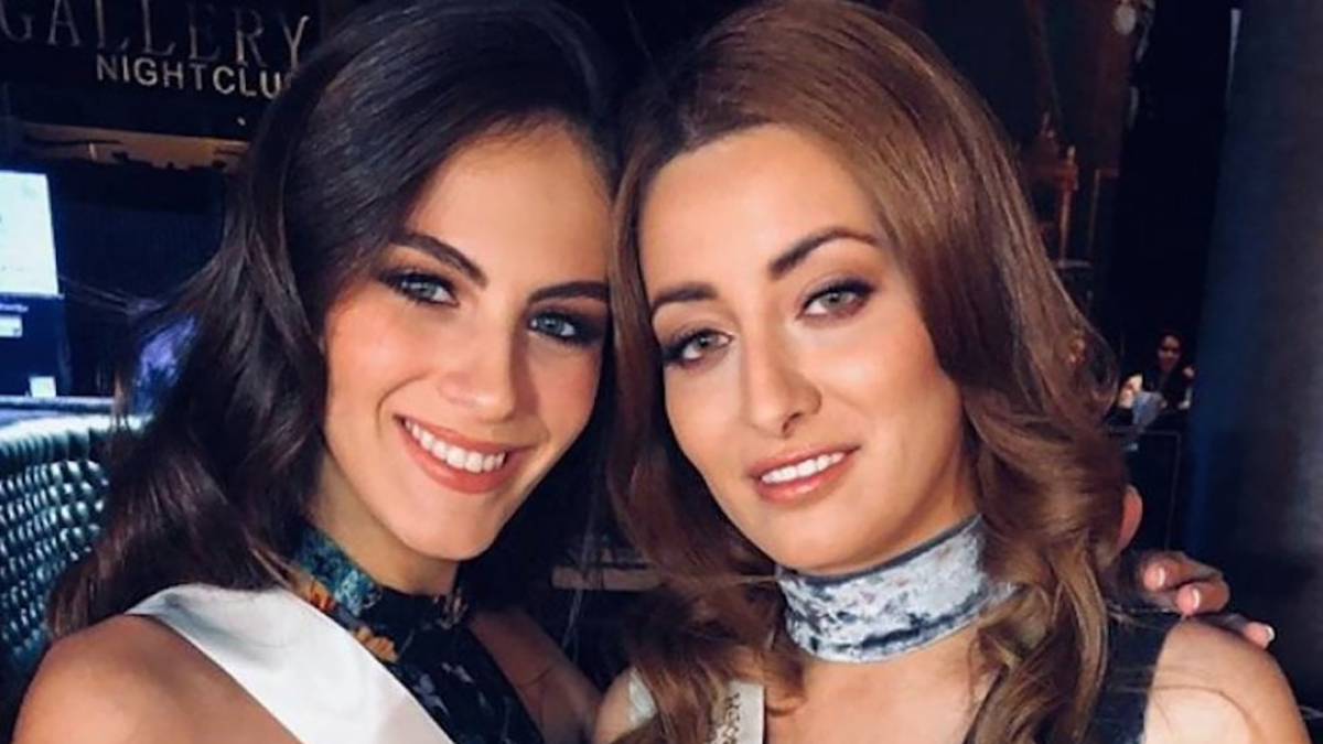 Da sinistra Miss Israele e Miss Iraq