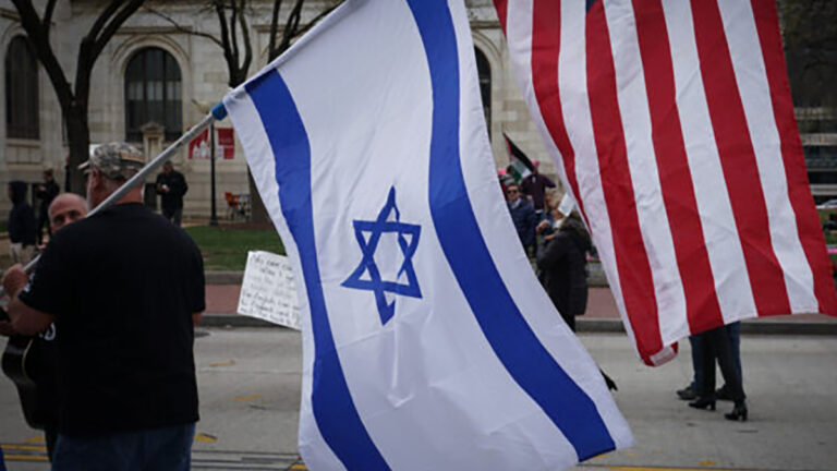 bandiere americana e israeliana ((Foto di Ted Eytan, fonte ShareAlike 4.0 International)