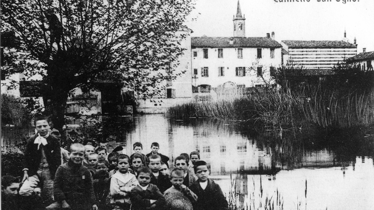 Il mulino di Canneto sull'Oglio progettato dal padre di Einstein in una foto d'epoca