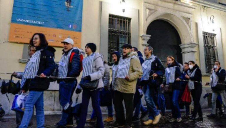 Manifestazione no greenpass a Novara 1 novembre 20221