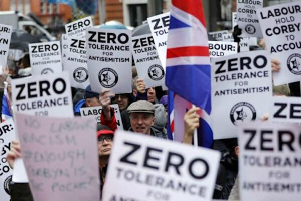 Manifestazione contro antisemitismo in Regno Unito