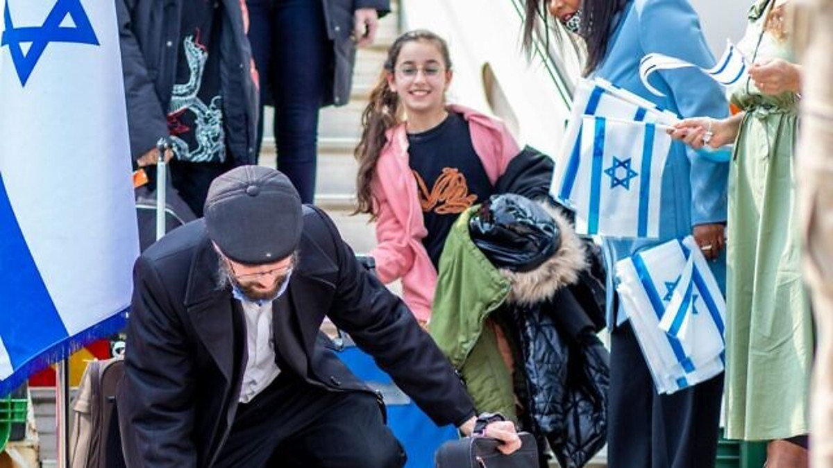 Ebrei ucraini arrivano in Israele