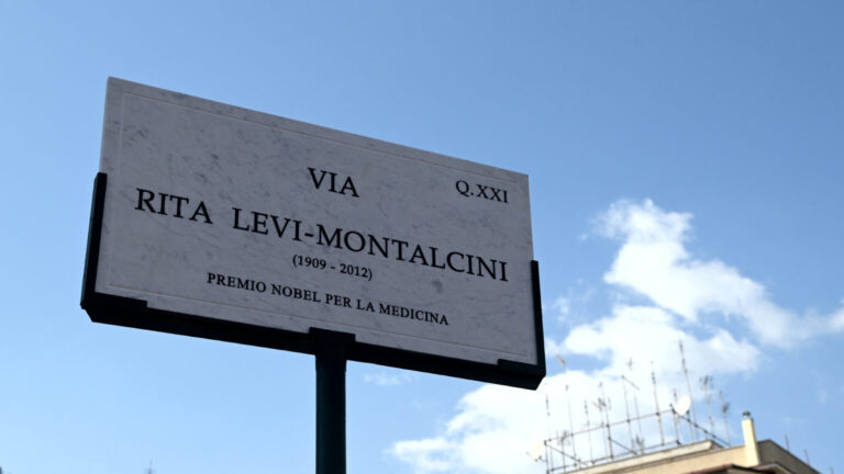 La via a Roma intitolata a Rita Levi Montalcini
