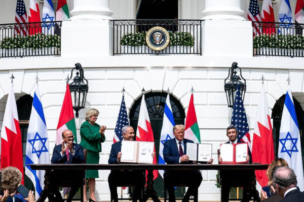 La firma degli Accordi di Abramo nel 2018