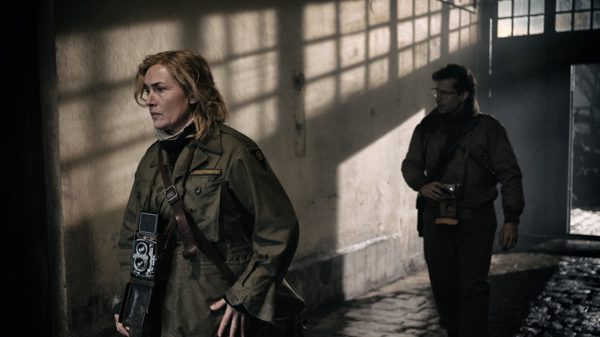 Kate Winslet in una scena del film 'Lee'