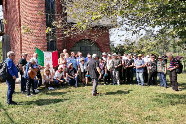 Israeliani in vista a Villa La Faggiana a Boffalora sul Ticino