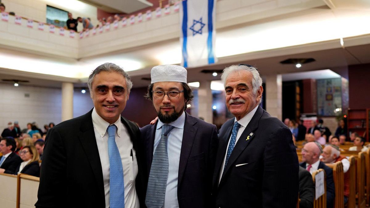 Da sinistra Ilan Boni, l'imam Yahia Pallavicini e Walker Neghnagi (foto: LuigiRugger