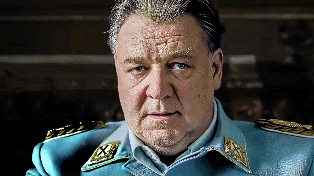Russel Crowe nei panni di Hermann Goring nel film Nuremberg